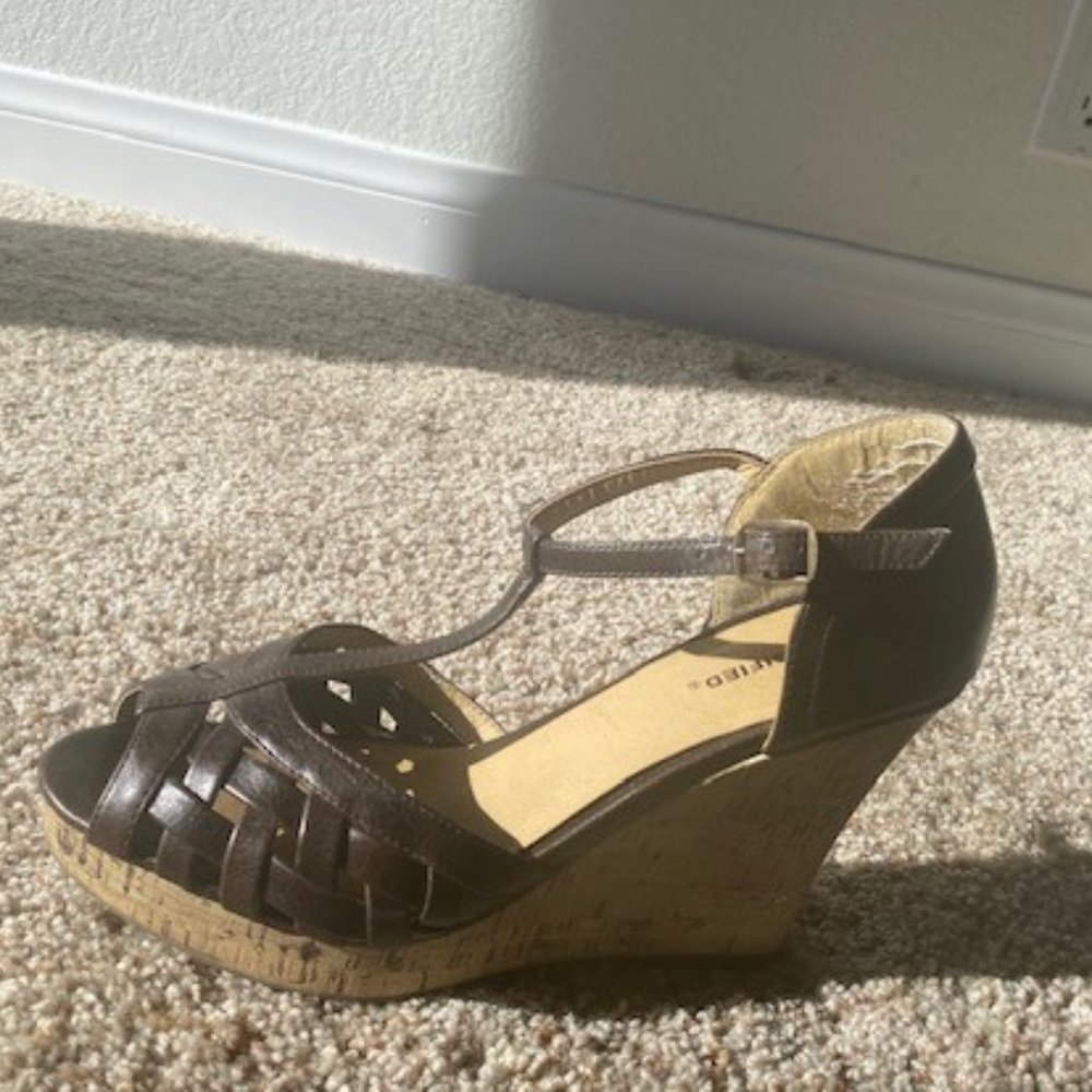 Wedges - Picture 2 of 4